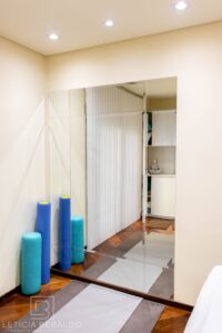 Consultório de Fisioterapia, aconchegante e leve - Letícia Beraldo Arquitetura e Interiores | Neuroarquitetura, Bem-estar e Saúde